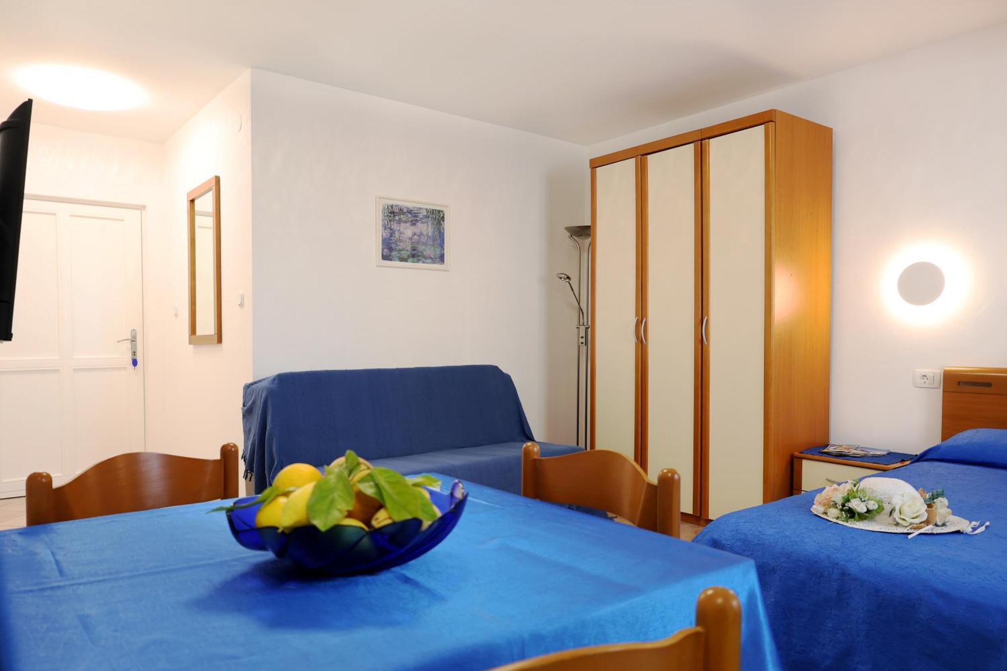 House Maric Apartment โปเรช ภายนอก รูปภาพ